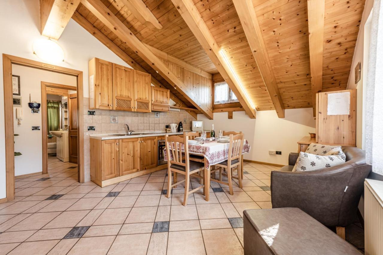 Villetta Val Di Sole コンメッツァドゥーラ エクステリア 写真