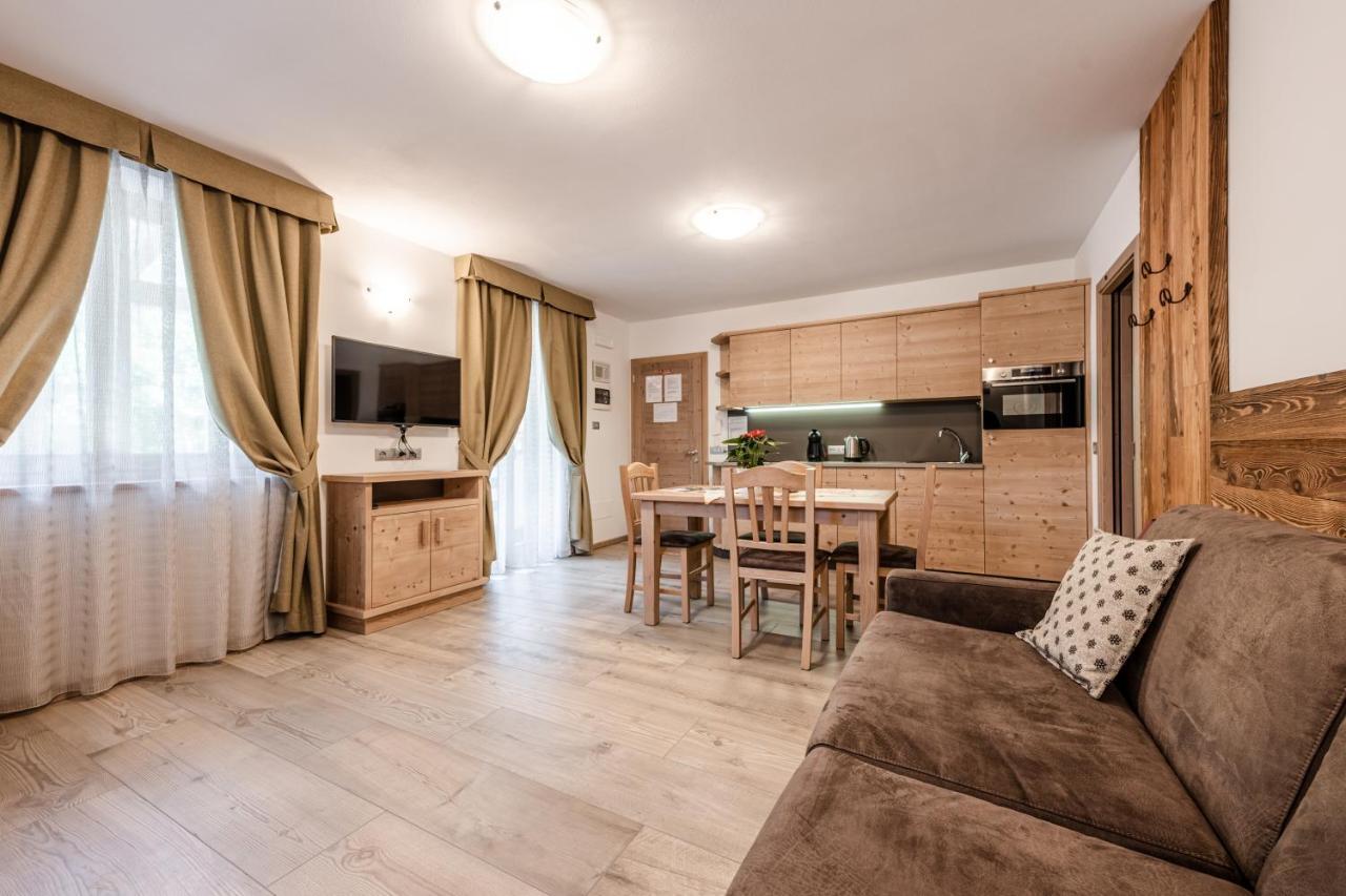 Villetta Val Di Sole コンメッツァドゥーラ エクステリア 写真